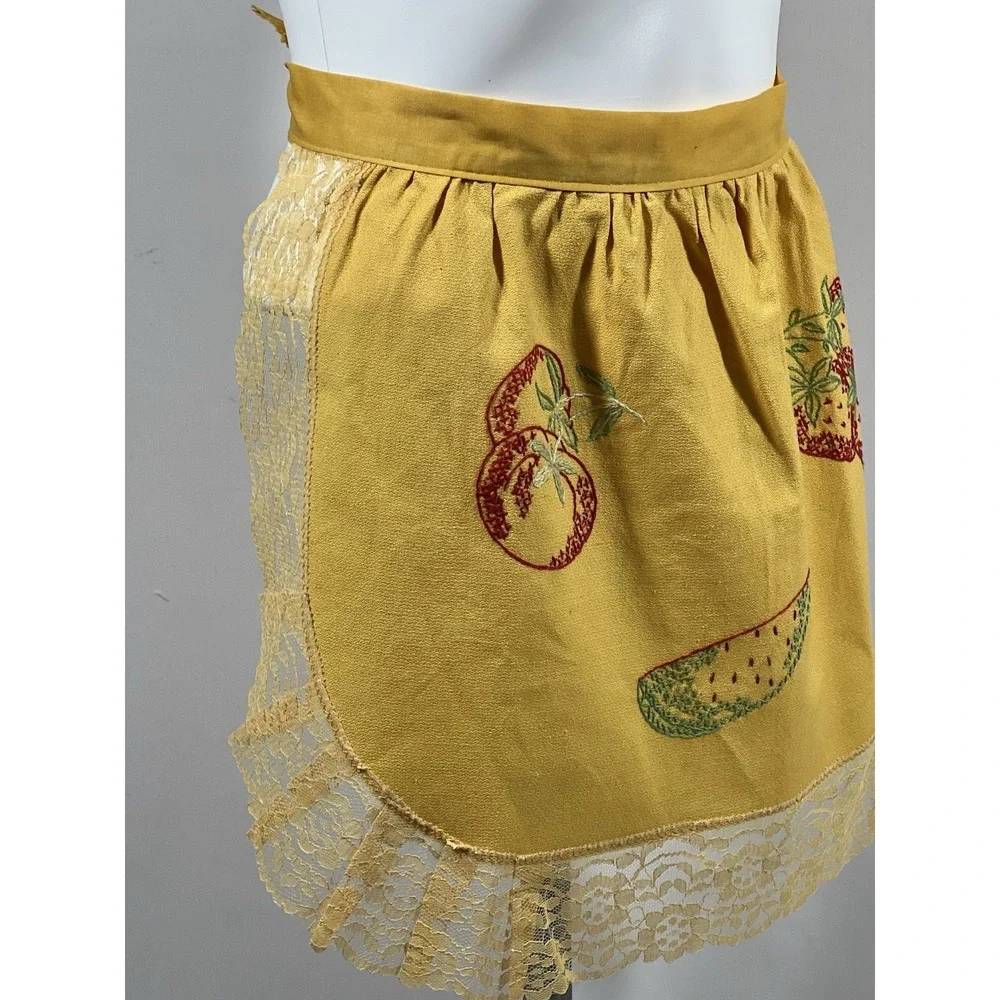 Vintage Embroidered Floral Apron Lace Cottagecore‎ Farmhouse Kitchen